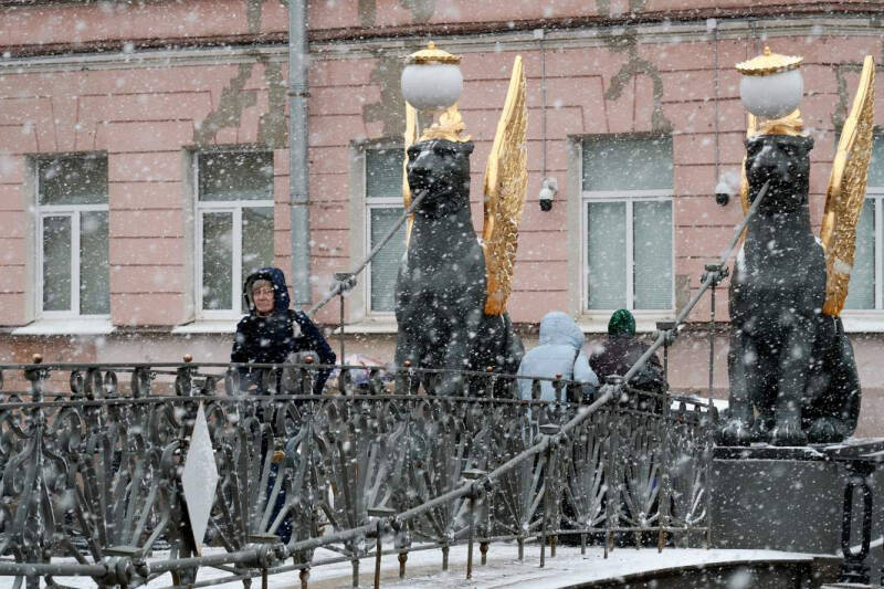 Аномально холодный День Победы: погода на 9 Мая и выходные в Москве, Питере и по регионам