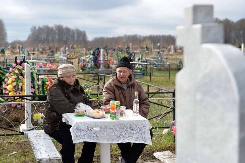 Радоница — «окликание» покойников: поминовение о Царствии Небесном, что нельзя делать