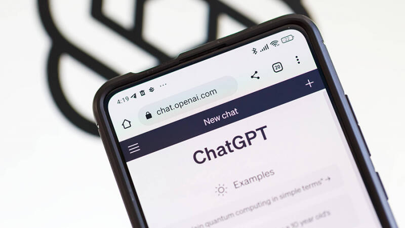 СМИ узнали о сделке по внедрению ChatGPT в iPhone