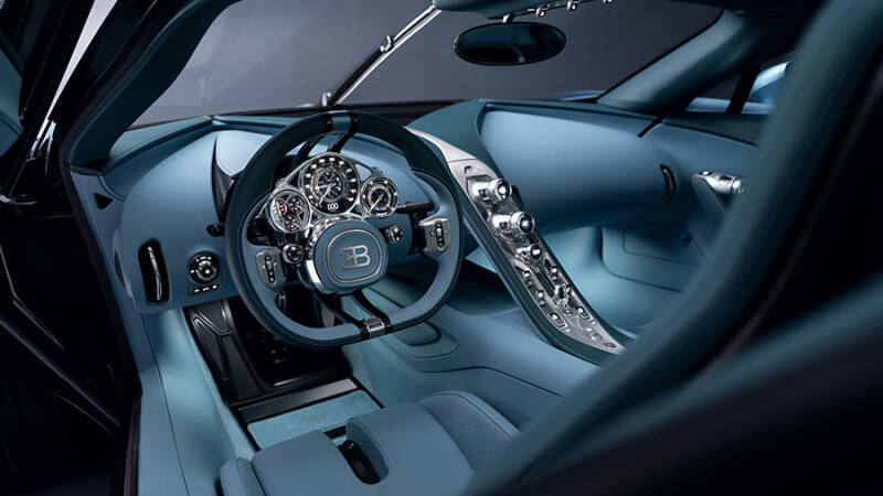 Новой моделью Bugatti стал гиперкар Tourbillon мощностью 1800 л.с.