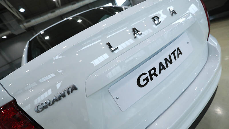 В Белоруссии Lada Granta оказалась дешевле, чем в России