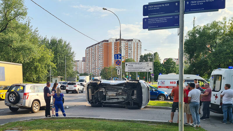 За прошедшие сутки в России произошло 304 ДТП